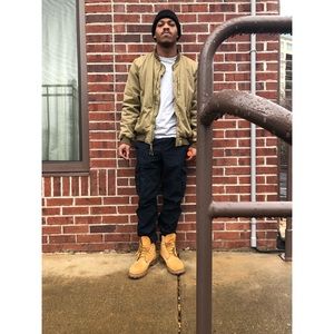 Meet your Posher, Davon